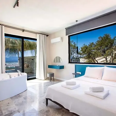 Doga Manzarali Havuzlu Nord 2 Villa Kaş